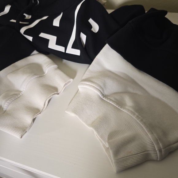 Ivy Park Women's Shadow Logo Loopback Cropped Hoodie Black in Dubai Sz Medium - Picture 11 of 16